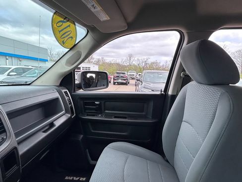 Used 2018 RAM 1500 Express w/ Express Value Package AWD/4WD image 24