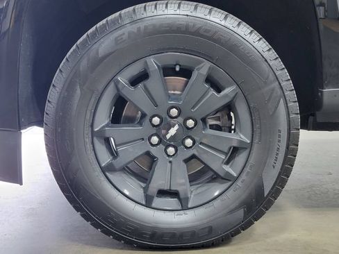 Used 2021 Chevrolet Colorado Z71 w/ Z71 Midnight Edition AWD/4WD image 10
