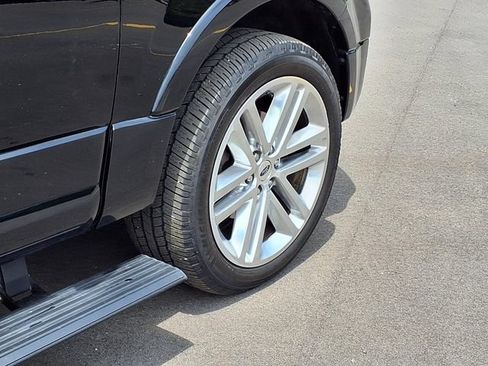 Used 2017 Ford Expedition EL Limited w/ Equipment Group 301A AWD/4WD image 32