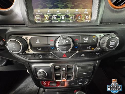 Used 2022 Jeep Gladiator Mojave w/ LED Lighting Group AWD/4WD image 22