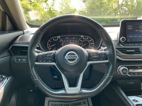 Used 2022 Nissan Altima 2.5 SL FWD image 24