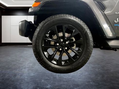 Used 2021 Jeep Wrangler Unlimited Sahara w/ Cold Weather Group image 33