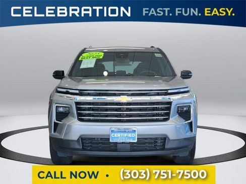 Certified 2025 Chevrolet Traverse LT w/ Sun and Wheel Package image 6