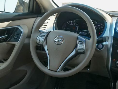 Used 2013 Nissan Altima 2.5 S FWD image 13