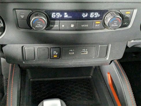 Used 2025 Nissan Frontier PRO-4X w/ Tow Package image 21