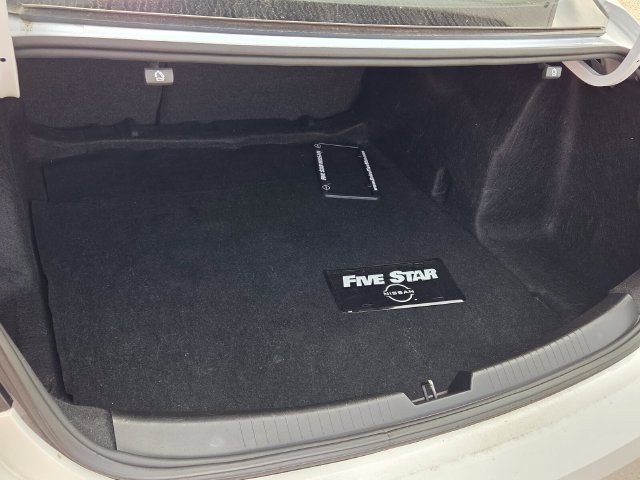 Used 2023 Chevrolet Malibu LS FWD image 12