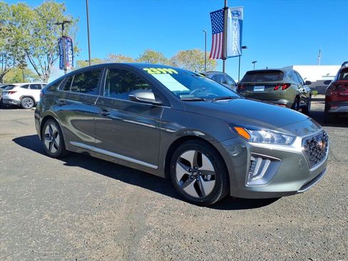 Certified 2022 Hyundai Ioniq SEL image 3