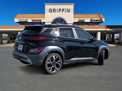 Used 2023 Hyundai Kona Limited image 4