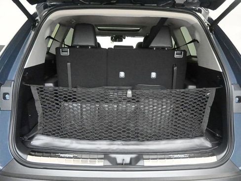 Used 2025 Toyota Grand Highlander AWD image 29
