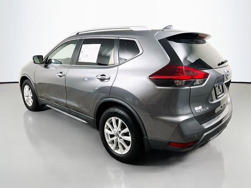 Used 2019 Nissan Rogue SV image 6