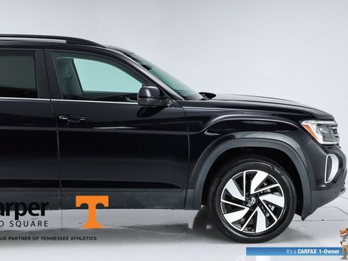 Used 2024 Volkswagen Atlas SE FWD image 12