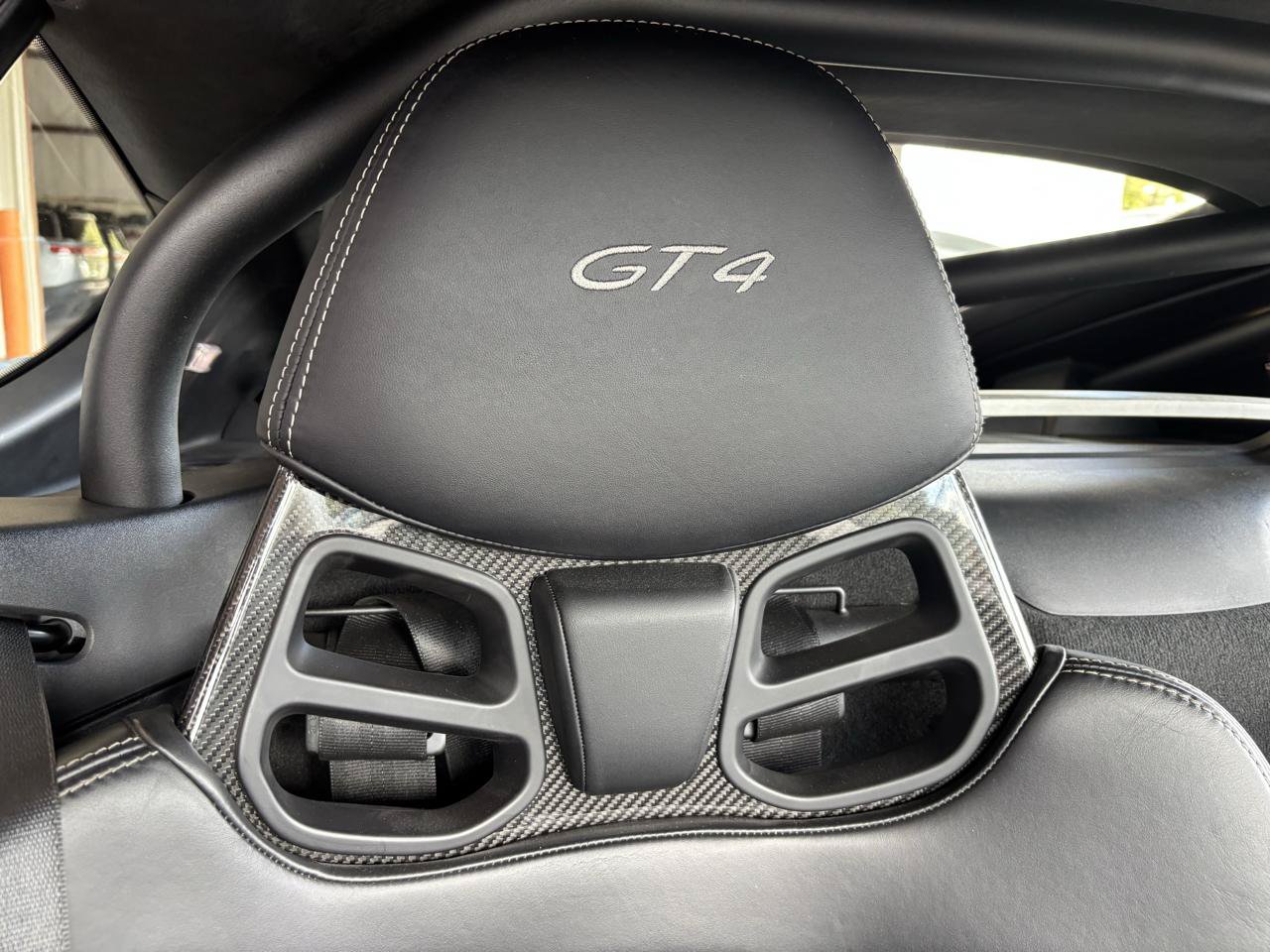 Used 2016 Porsche Cayman GT4 w/ Sport Chrono Package RWD image 29
