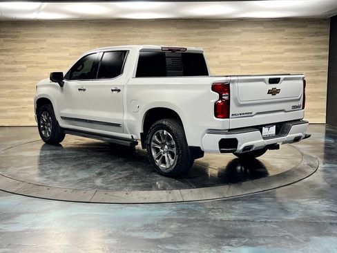 Used 2024 Chevrolet Silverado 1500 High Country w/ Technology Package AWD/4WD image 14