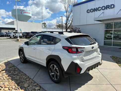 Certified 2025 Subaru Crosstrek 2.0i Premium image 8