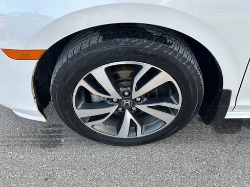 Used 2023 Honda Odyssey Touring image 9