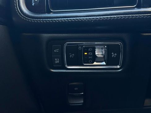 Used 2023 Lincoln Nautilus Reserve image 30