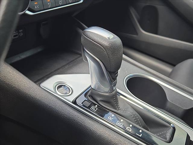 Used 2022 Nissan Altima 2.5 SV FWD image 12