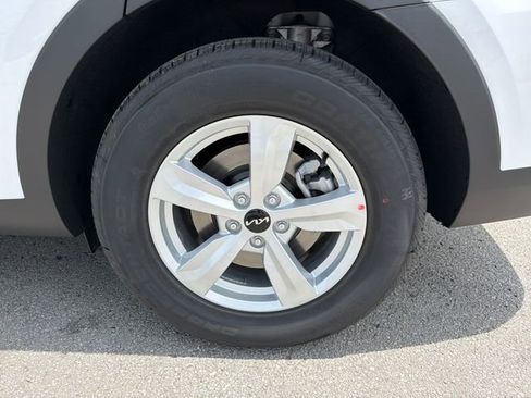 New 2026 Kia Sorento LX FWD image 25