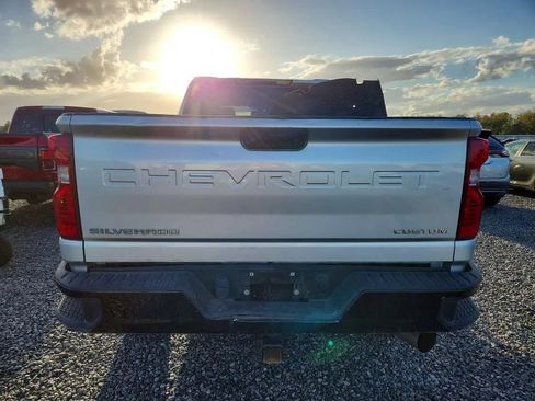 Used 2023 Chevrolet Silverado 2500 Custom w/ Custom Value Package image 6