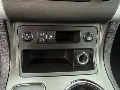 Used 2009 Chevrolet Traverse LT image 40