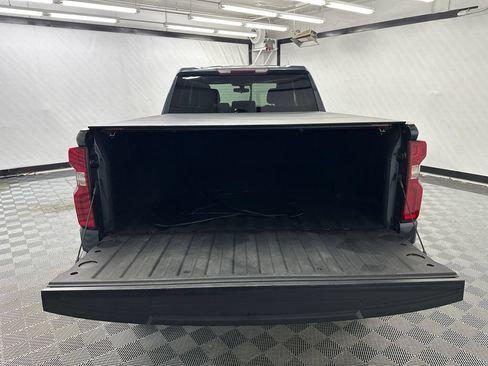 Used 2019 Chevrolet Silverado 1500 Custom Trail Boss w/ Custom Convenience Package AWD/4WD image 18