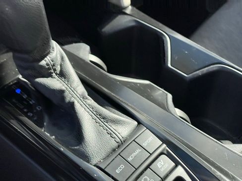 Used 2025 Toyota Camry LE image 23