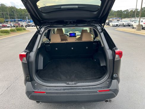 Used 2023 Toyota RAV4 LE image 23