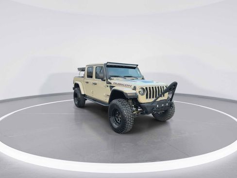 Used 2020 Jeep Gladiator Rubicon image 2