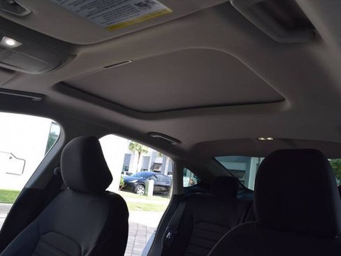 Used 2020 Ford Fusion SE FWD image 77