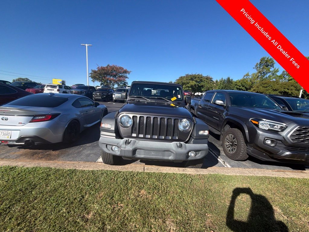 Used 2019 Jeep Wrangler Sport AWD/4WD image 11