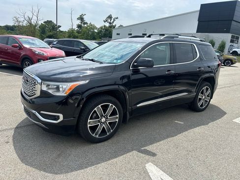 Used 2019 GMC Acadia Denali w/ Technology Package AWD/4WD image 3