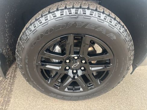 Used 2023 Chevrolet Silverado 1500 RST image 15