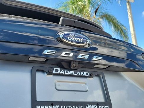 Used 2024 Ford Edge SEL image 8