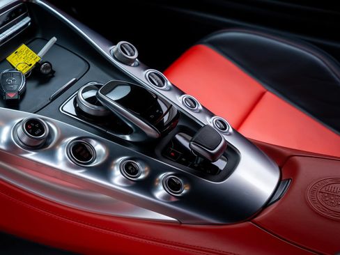 Used 2017 Mercedes-Benz AMG GT S w/ Exclusive Interior Package image 17