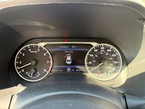 Used 2025 Nissan Sentra SV FWD image 22