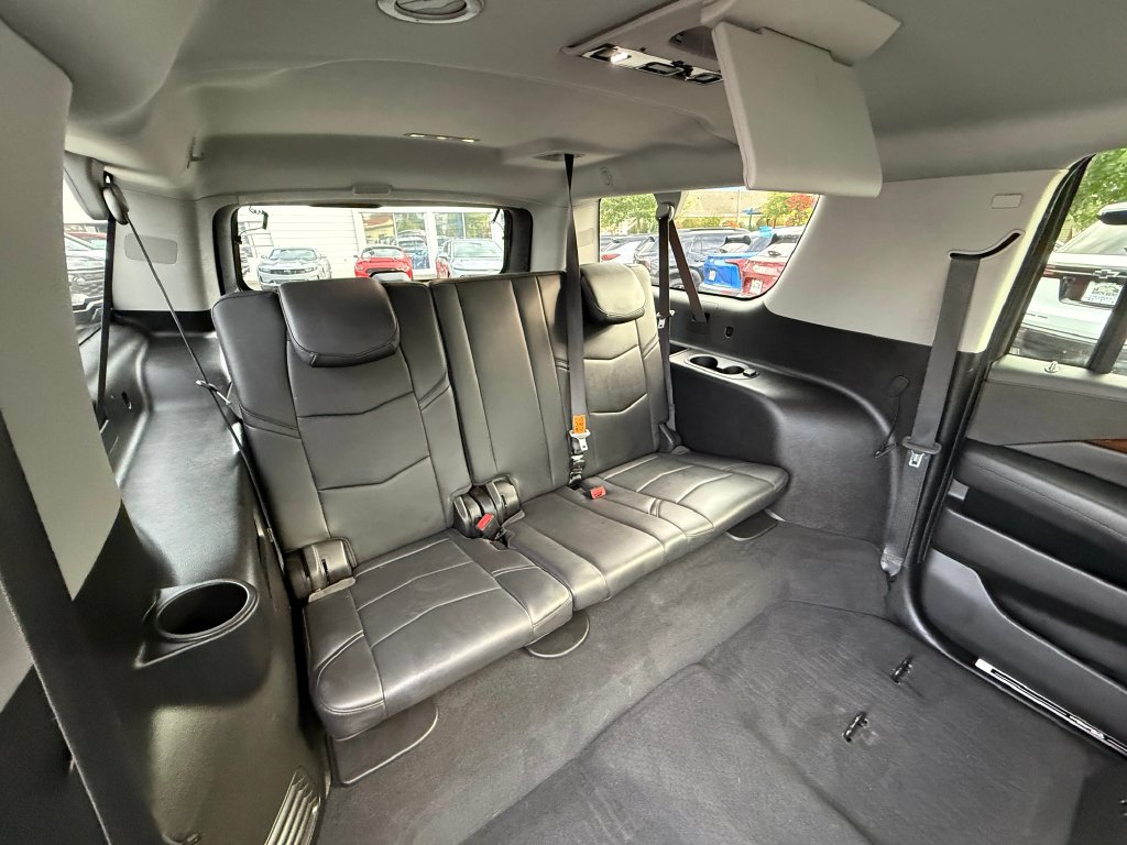 Used 2019 Cadillac Escalade ESV Luxury AWD/4WD image 41