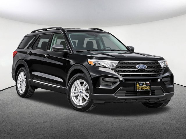 Certified 2023 Ford Explorer XLT AWD/4WD image 2