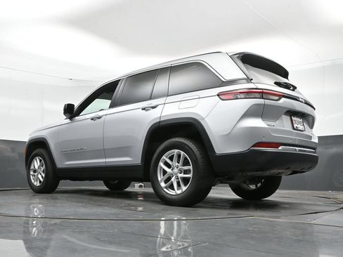 Used 2025 Jeep Grand Cherokee 4WD image 47