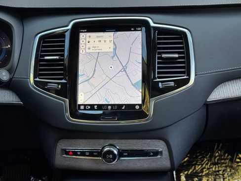 Used 2023 Volvo XC90 T8 Ultimate w/ Protection Package Premier image 25