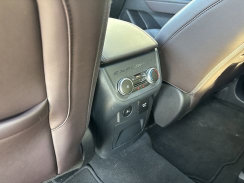 Used 2025 Ford Explorer Platinum w/ LUX Leather Package image 29