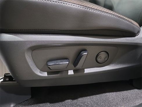 New 2025 Nissan Pathfinder SL w/ SL Premium Package image 12