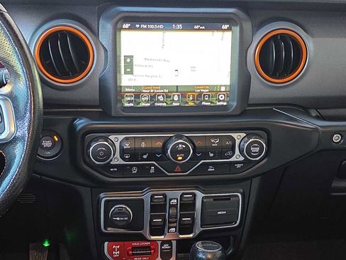 Certified 2021 Jeep Gladiator Mojave image 20