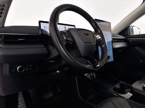 Used 2021 Ford Mustang Mach-E Premium image 22