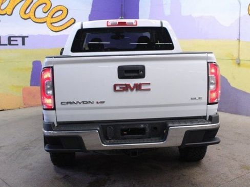 Used 2019 GMC Canyon SLE image 4