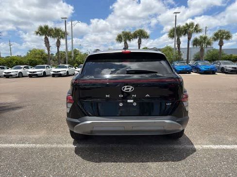 Used 2024 Hyundai Kona Limited FWD image 19