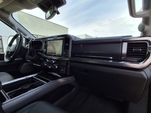 Used 2025 Ford F450 Lariat w/ Snow Plow/Camper Package image 14