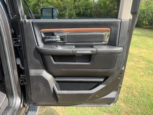Used 2017 RAM 2500 Laramie AWD/4WD image 15