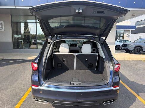 Used 2024 Acura MDX w/ Technology Package AWD/4WD image 4