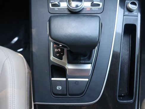 Used 2018 Audi Q5 2.0T Premium Plus w/ Premium Plus Package AWD/4WD image 37