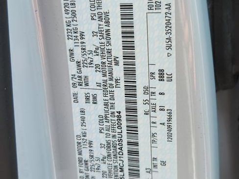 New 2025 Lincoln Corsair AWD w/ Equipment Group 101A image 26